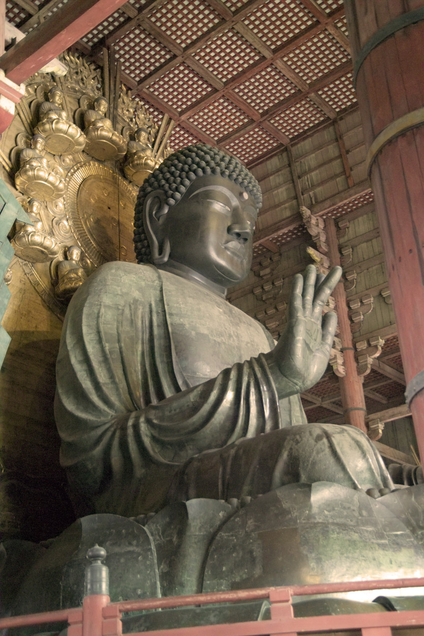 giant bronze statue of Buddha